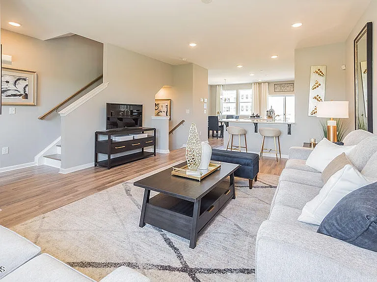 309 Mantoloking Dr — Photo 8