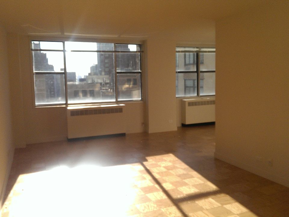 1st image of 320 E 46th St APT 25H