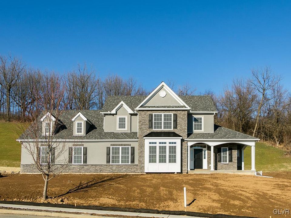 1st image of 3207 Blue Mountain Ln #10