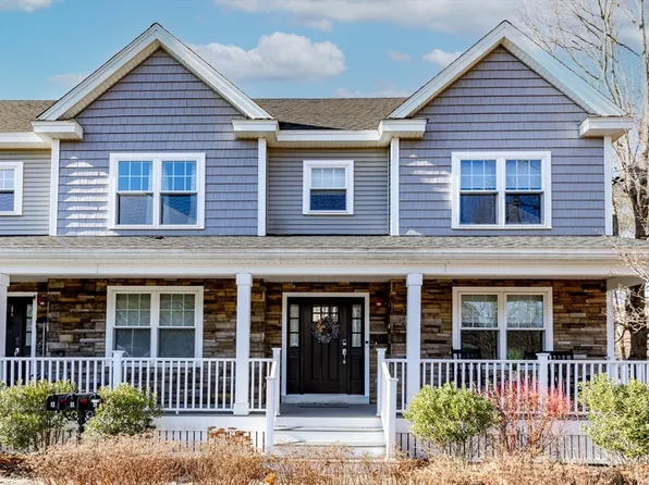 139 Franklin St #C, Stoneham, MA 02180