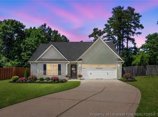 108 Woodland Ct, Raeford, NC 28376