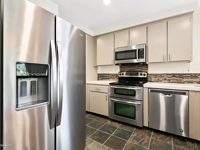 2774 Ariane Dr #75 — Photo 11