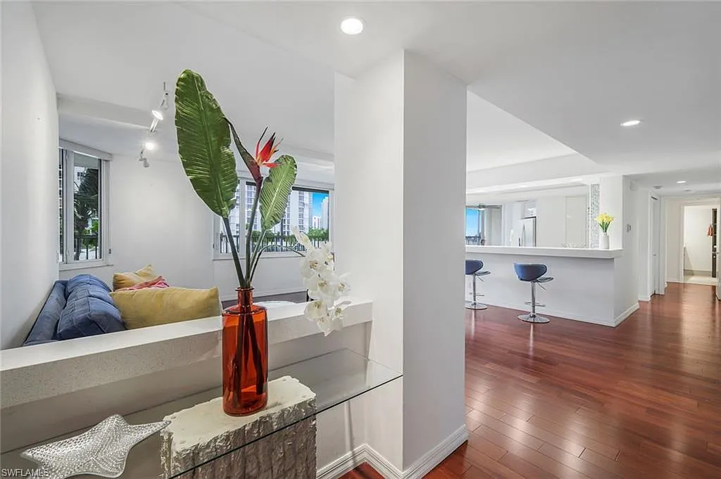 2 bed, 2.0 bath, 1750 sqft, $18,000 — Photo 3