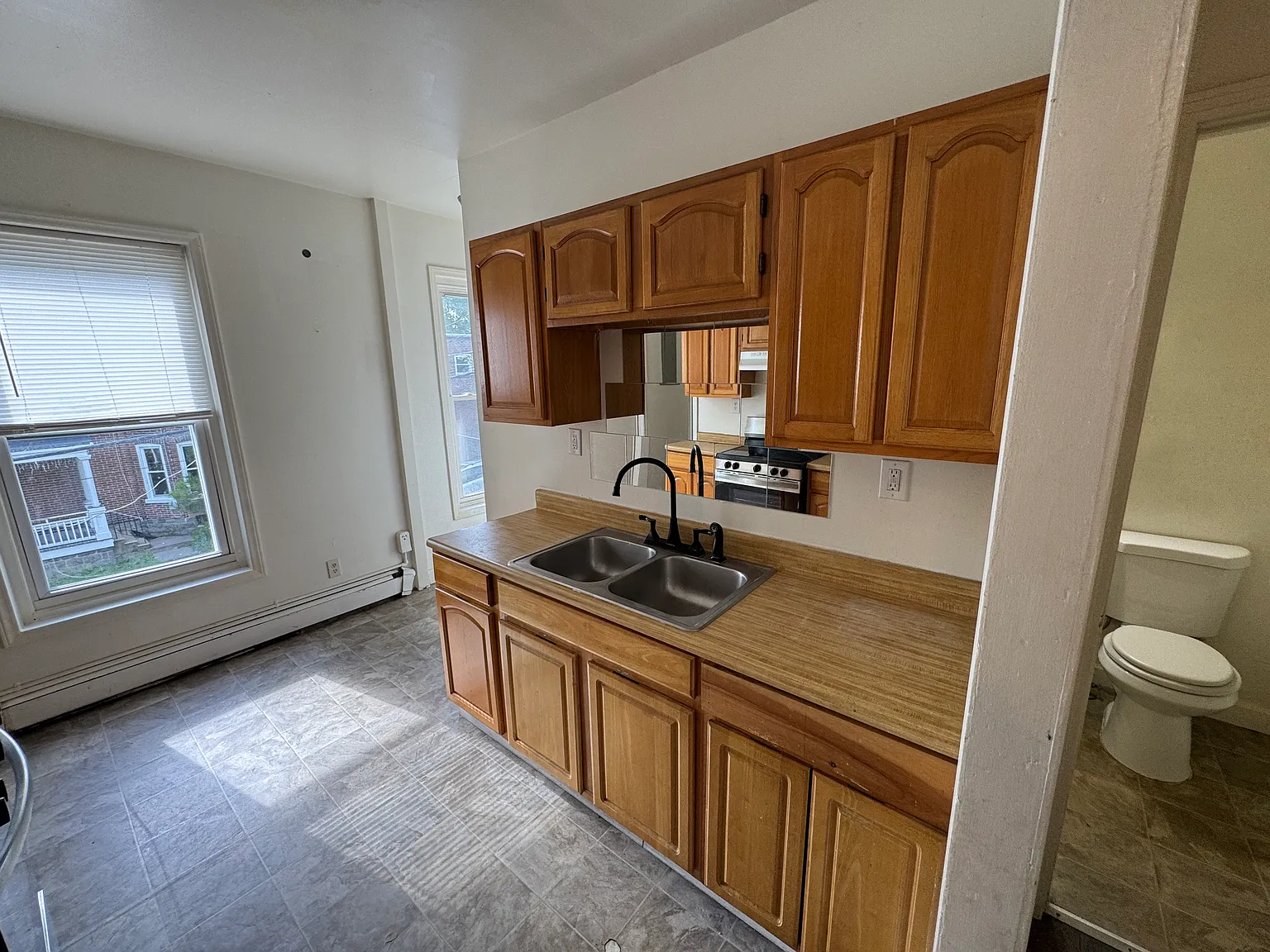 3 bed, $1,845 — Photo 3