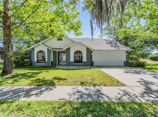 6302 Silver Oaks Dr, Zephyrhills, FL 33542