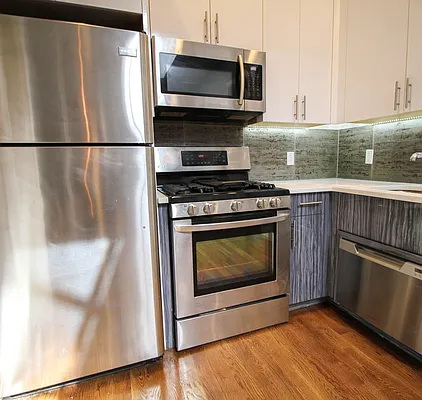 Rented by Arvik Group Real Estate | media 35