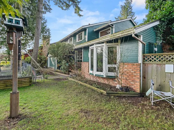 1761 140a St, Surrey, BC V4A 6T9