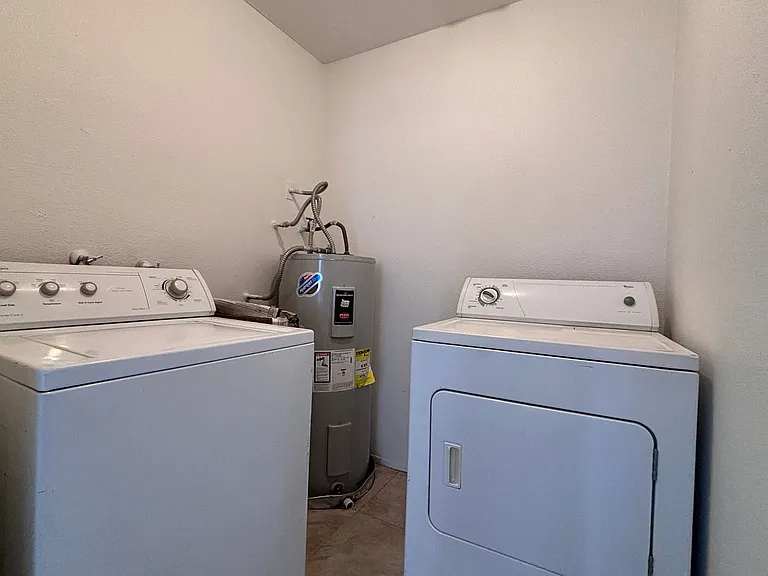 2686 Aarondavid Dr — Photo 26