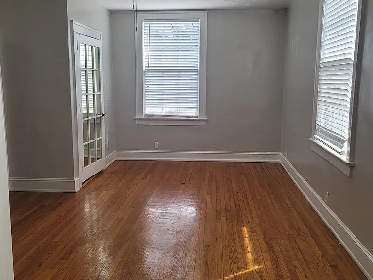 Amelia Apartments — Photo 13