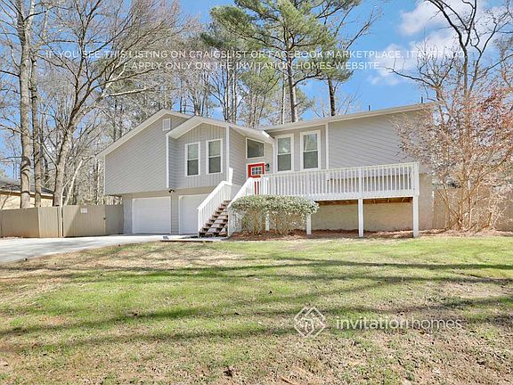 3rd image of 3102 Carmel Dr