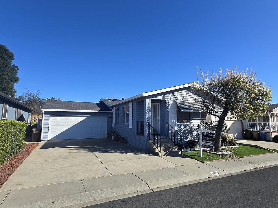 1st image of 1901 Geneva Ln