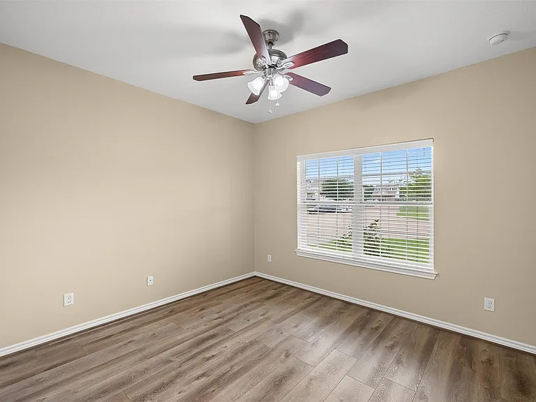 2610 Mandi Ct — Photo 15