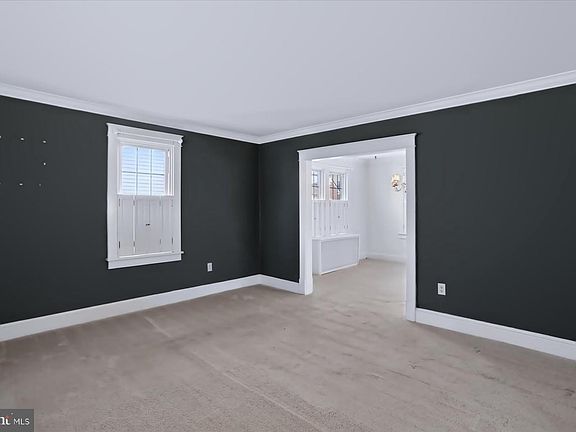 5th image of 369 W 5th St