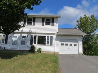 29 Barry Ct, Delmar, NY 12158
