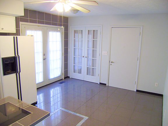 5th image of 138 Park Pl