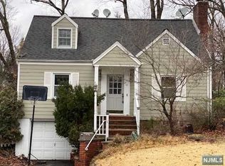 12 Hillside Ter, Wayne, NJ 07470