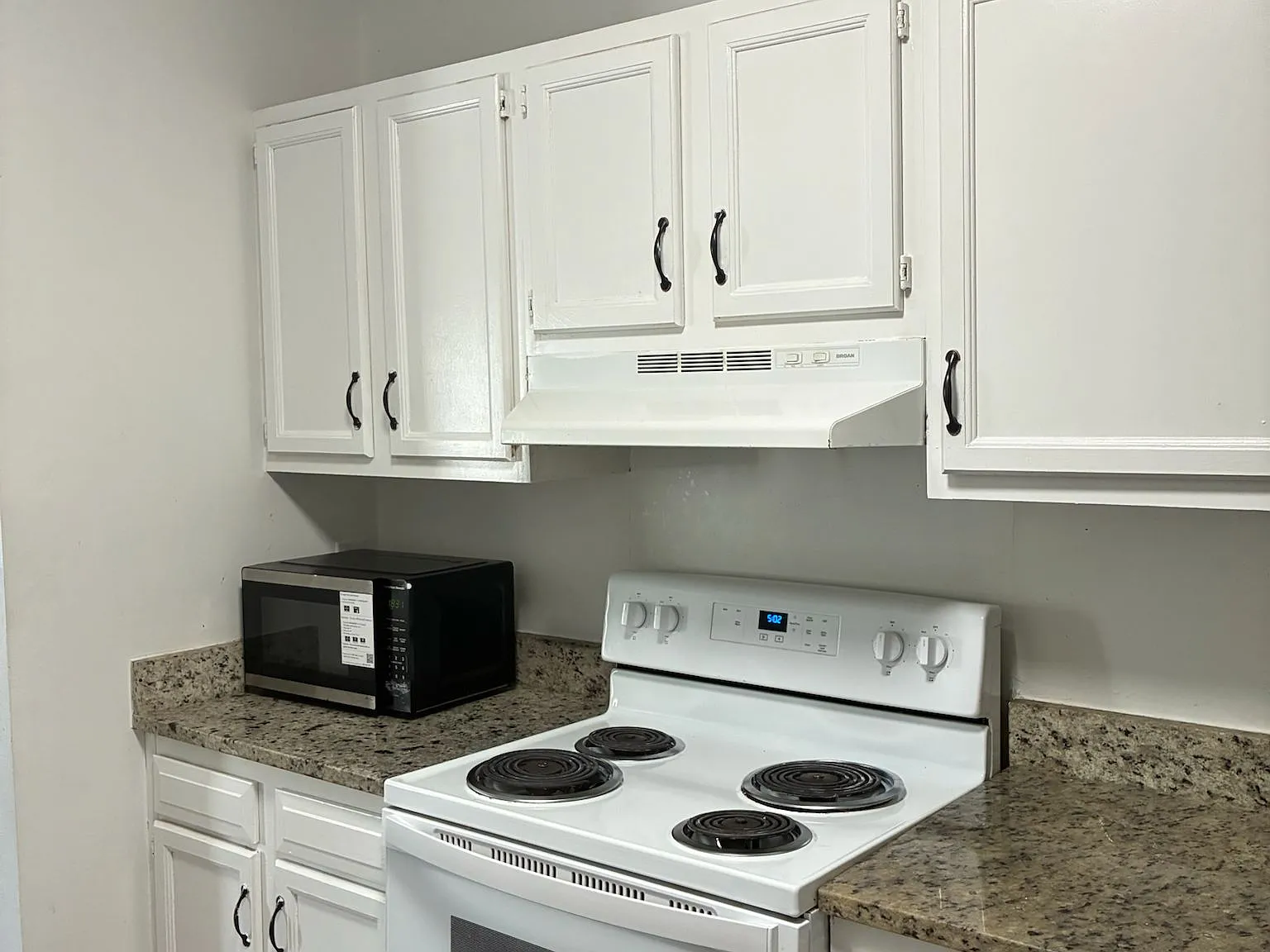 2 bed, $1,200 — Photo 1