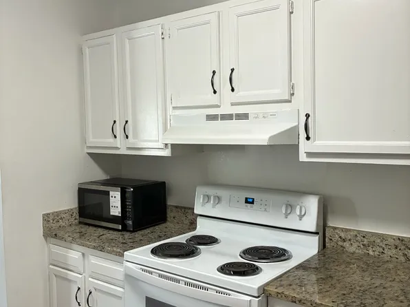 6269 Woodrun Dr, Jackson, MS 39211