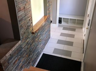 478 S Oak Glen Dr, Bartlett, IL 60103