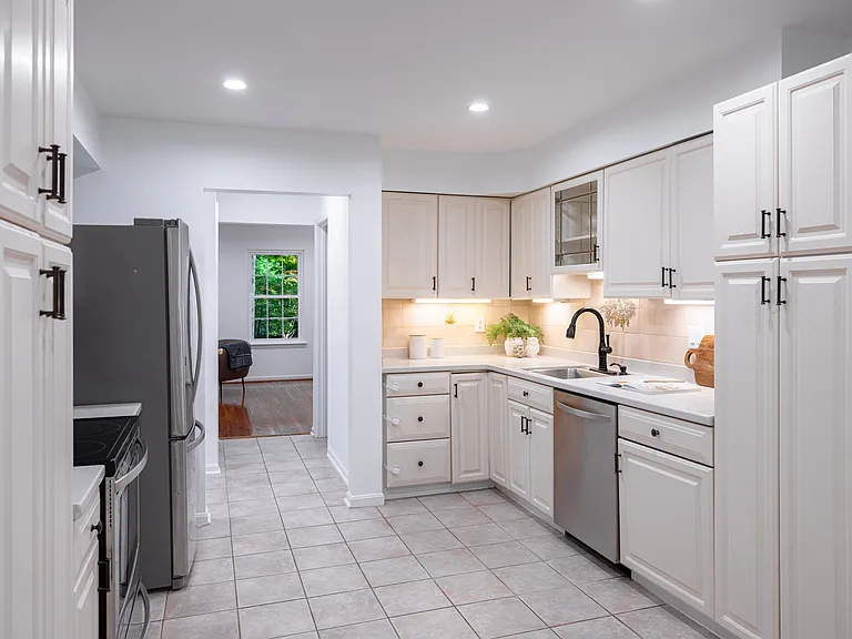 3979 Burning Bush Ct — Photo 10