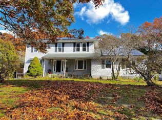 11 Eton Rd, Farmingville, NY 11738