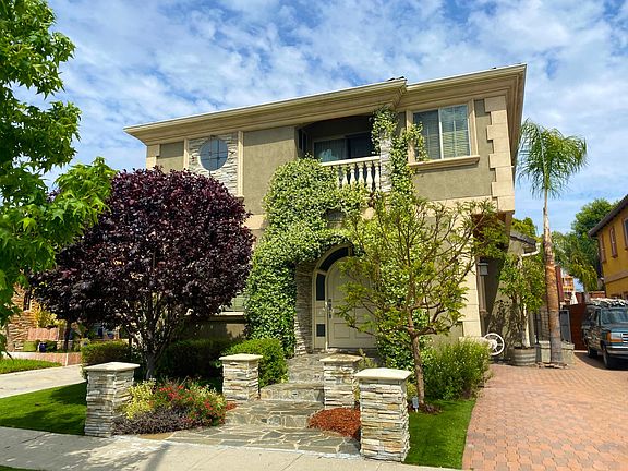 Custom-built luxury home near the end of a cul-de-sac