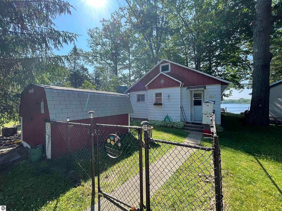 1st image of 4587 Cranberry Lake Dr