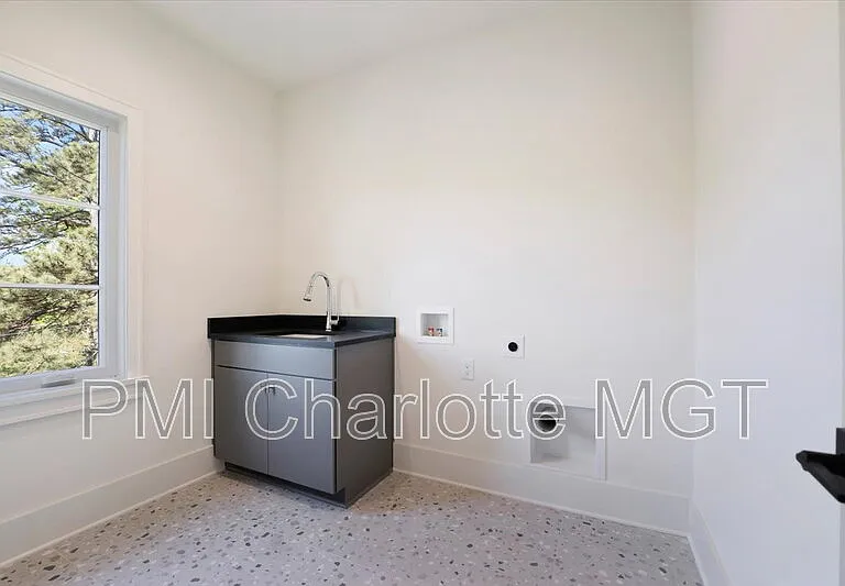 428 Dover Ave — Photo 31