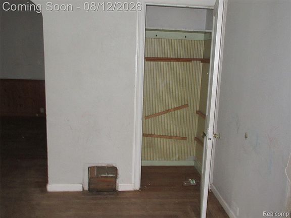 4th image of 4016 Circle Dr