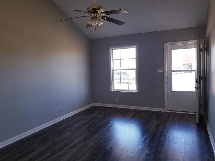 3 bed, 1198 sqft, $1,450 — Photo 4