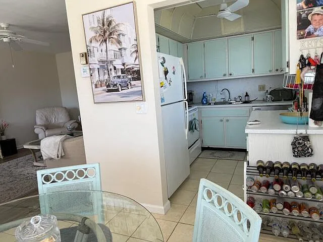 2840 Lake Osborne Dr #202 — Photo 13