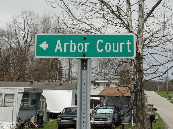 Johnsonville Rd, Chester, WV 26034