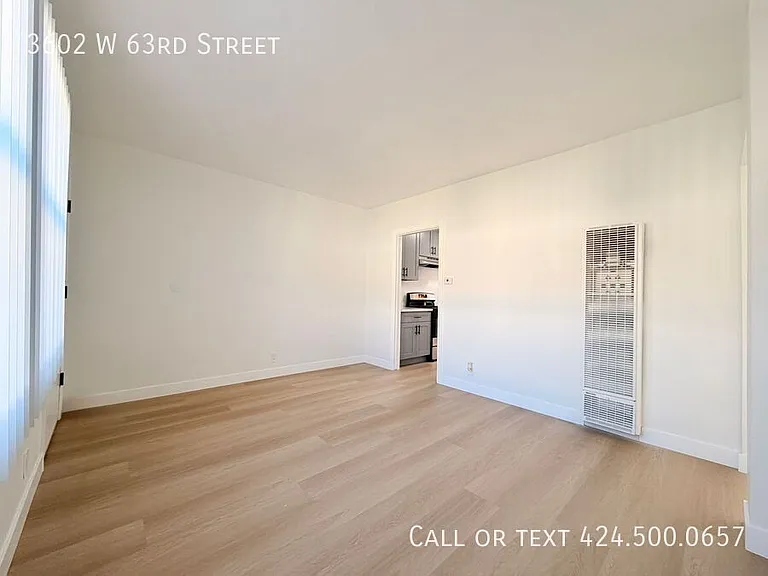 3602 W 63rd St — Photo 3