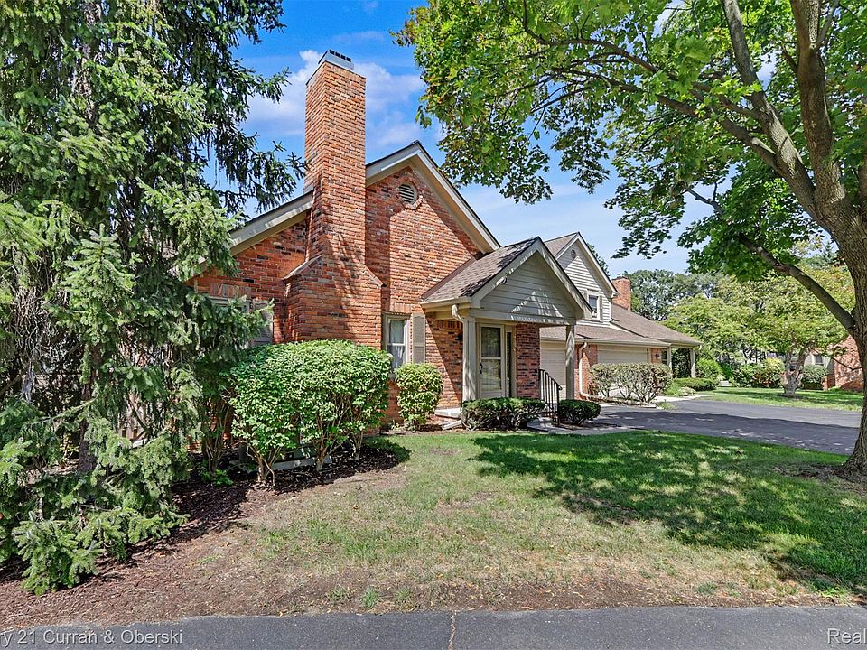 1st image of 1 Cornell Ct