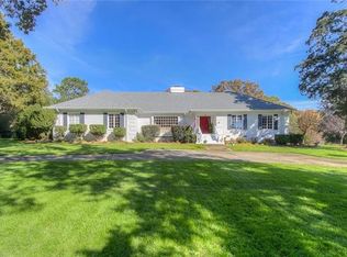 6955 Old Providence Rd, Charlotte, NC 28226