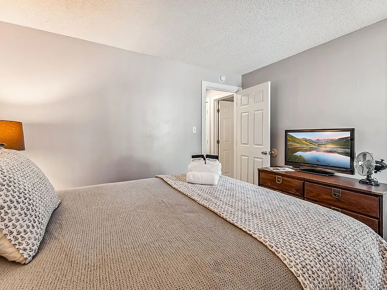 412 S Main St #113 — Photo 18