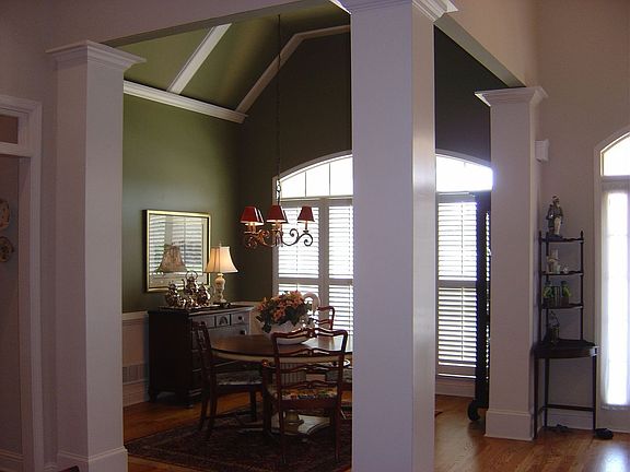 Spacious Dining Room