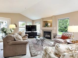 10523 221st Ln NE UNIT 201, Redmond, WA 98053
