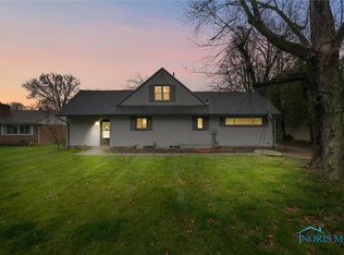 627 Marilyn Dr, Rossford, OH 43460