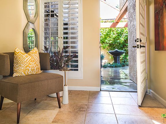 5th image of 2927 Canyon Cir S