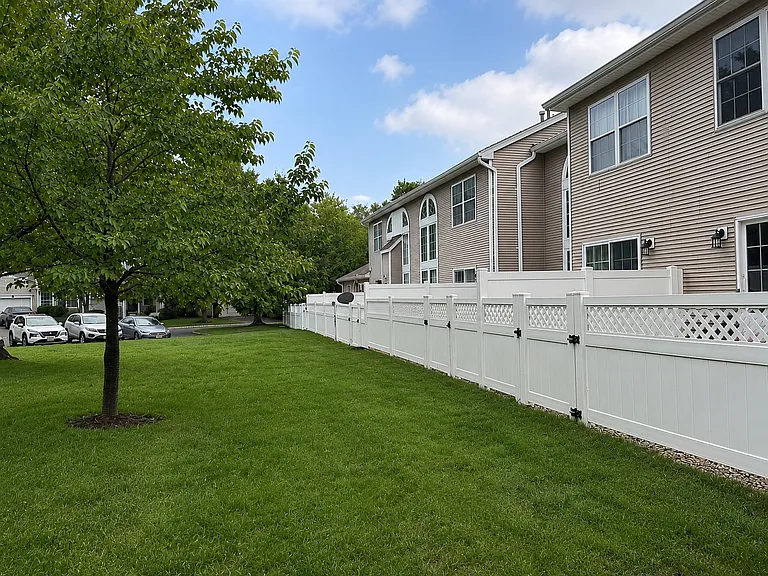 353 Cynthia Ln — Photo 18