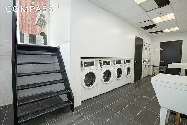 Rented by Compass | media 9