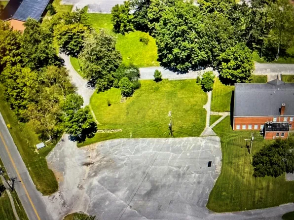 9999 Bennett Cir, London, KY 40741