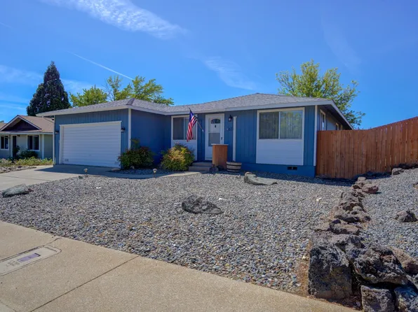 611 Lewis St, Yreka, CA 96097