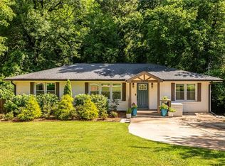 3220 Robin Rd, Decatur, GA 30032