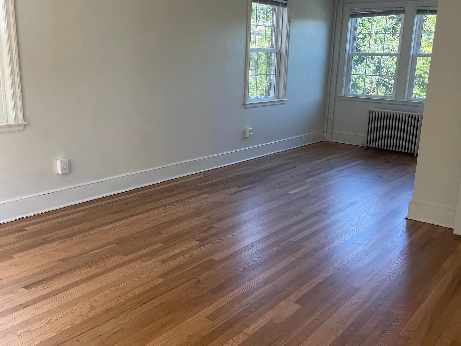 2 bed, 875 sqft, $1,600 — Photo 2