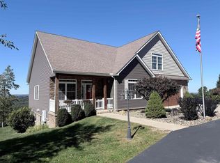 10 Pointe Dr, Morgantown, WV 26508
