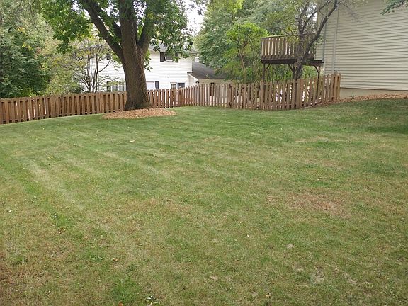 Large Fenced Yard