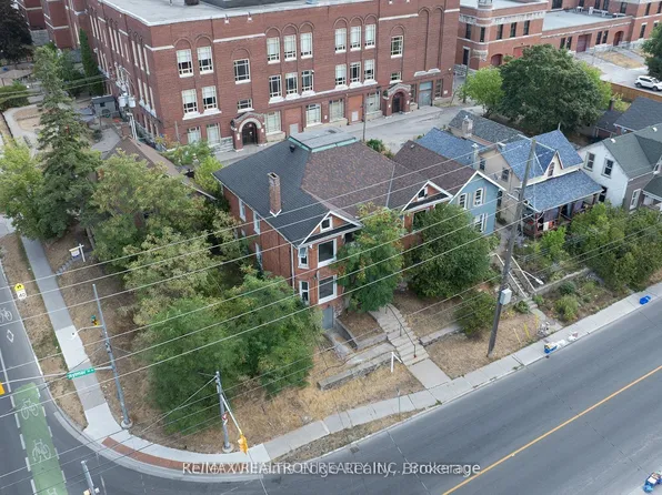 516 Aylmer St N #514, Peterborough, ON K9H 3W5