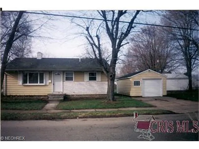 2907 22nd St NE photo 1